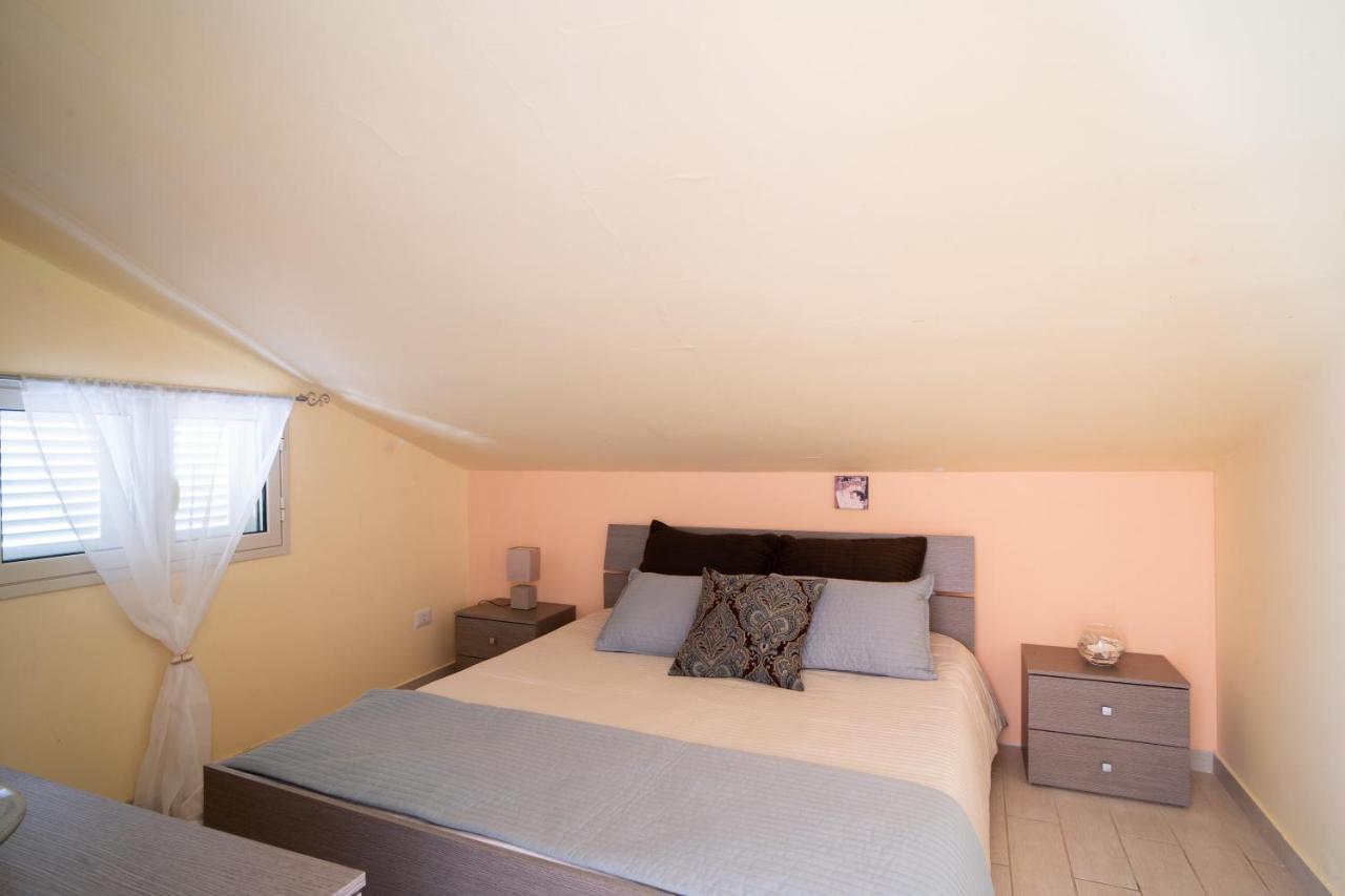 גיארדיני נאקסוס Casa Vacanza Giugio מראה חיצוני תמונה